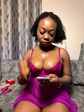 cocoluvx on StripChat