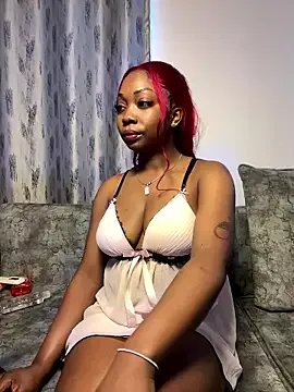 cocoluvx on StripChat