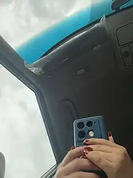 dani_bela on StripChat