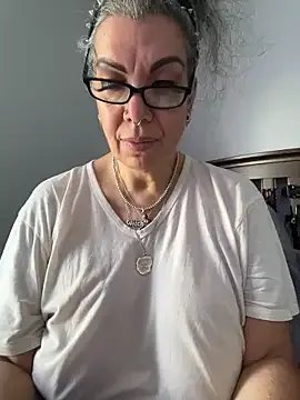 dieseldame1313 on StripChat