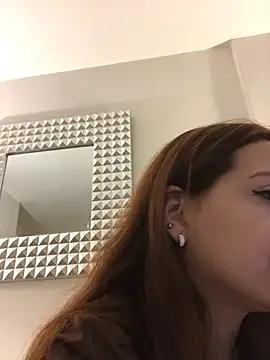 EffyScarlet on StripChat 