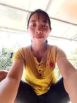 emaame68 on StripChat 