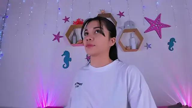 Emiily_Parkerr on StripChat 