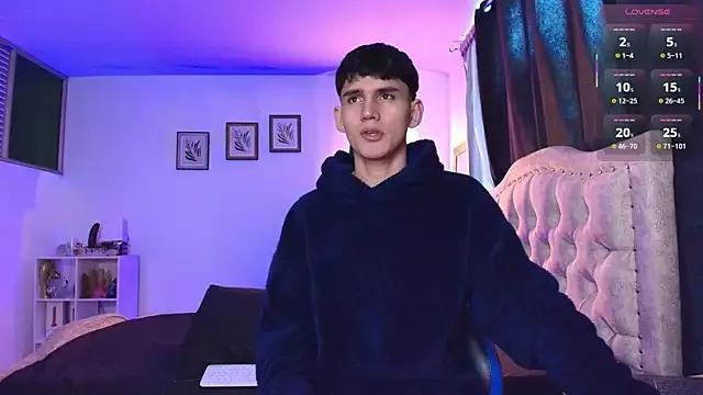 estebanperez_26 on StripChat 