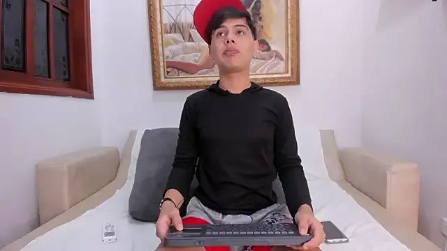 Felipe_Cold on StripChat