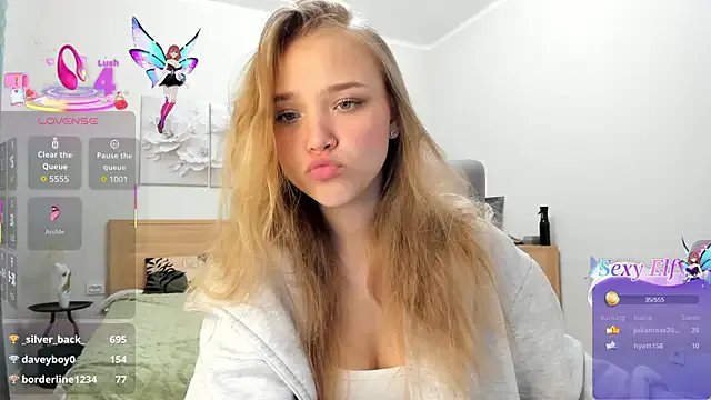 flooora_0 on StripChat