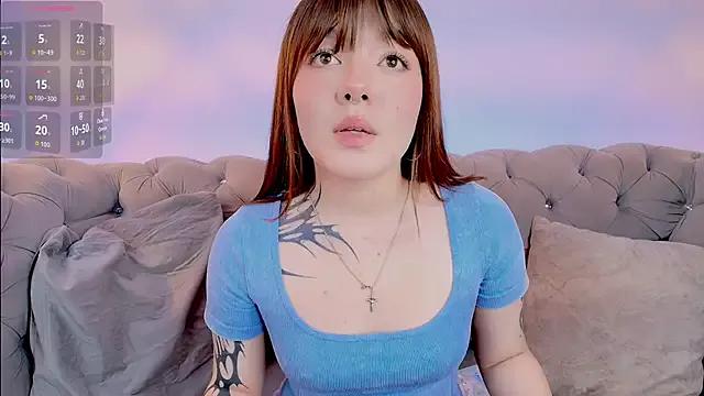 Fluffy_Bubble21 on StripChat 