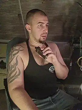 Foxyshaved on StripChat