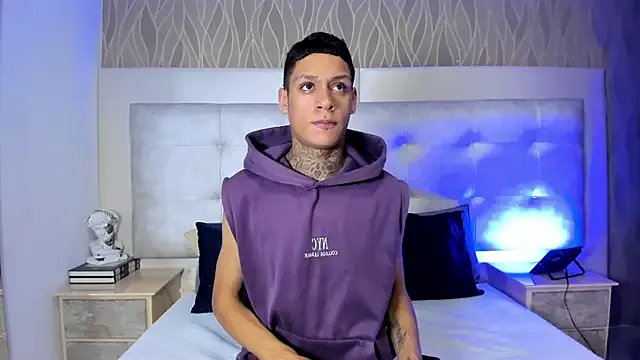 GaelCarter — totally naked