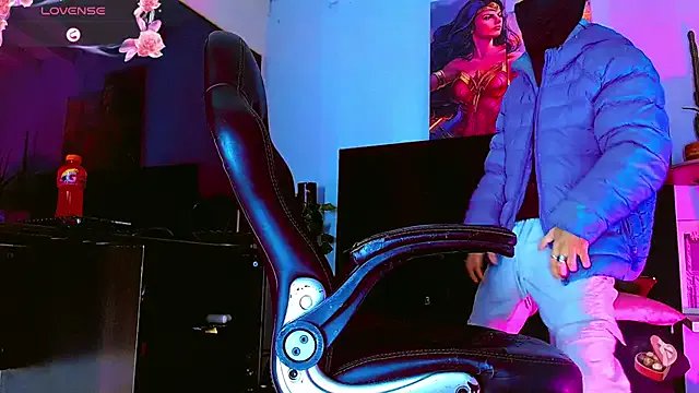 HannibalLester on StripChat