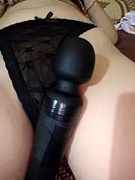 Haralushiaaa on StripChat 