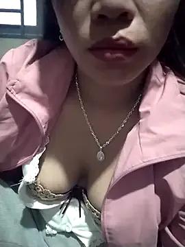 hinakaka — Freechat on StripChat