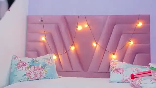 hornybarelylegalgirl — MAKE ME CUM