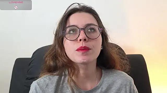 irinasweet27 on StripChat 