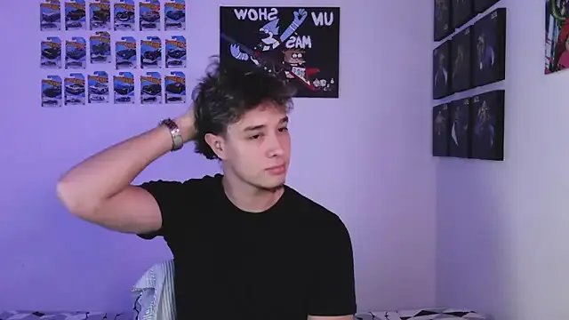 jack_walker190 on StripChat