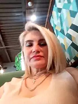 JennyOMay from StripChat is Freechat