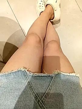 Jessical--Li — strangers touch pussy in public