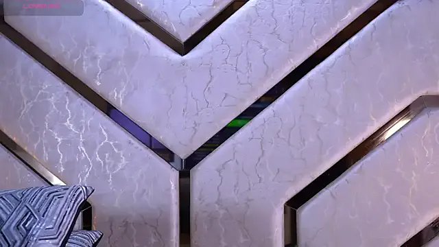 JOEYEVANS on StripChat