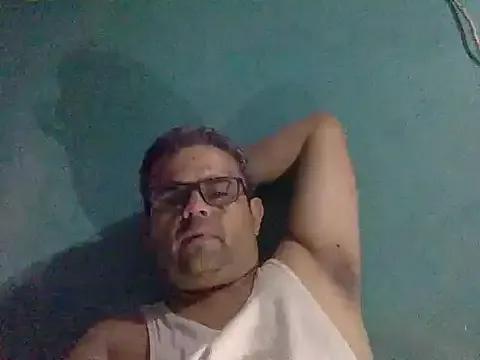 Katracho6969 — Quieres Lechita por Camara ?