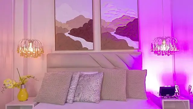 kendalFox_ on StripChat