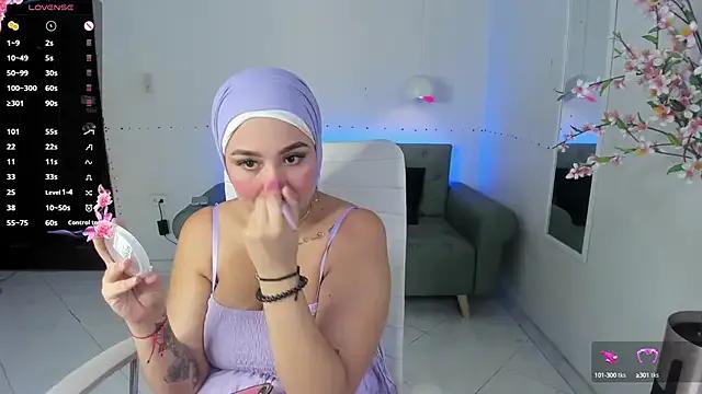 kithana_jazmin — Deep blowjob looking into your eyes