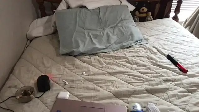 KY_Sir35 on StripChat