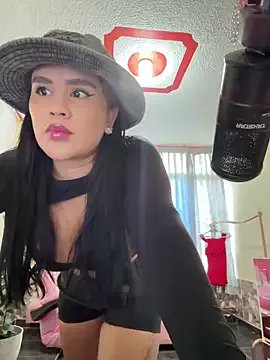 laure_torres — tits