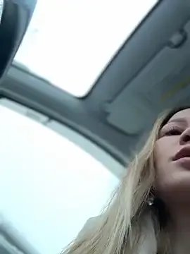 LavenderHot on StripChat