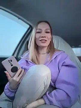 LavenderHot on StripChat