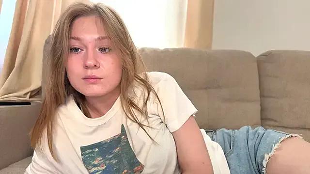 LettySongco on StripChat 