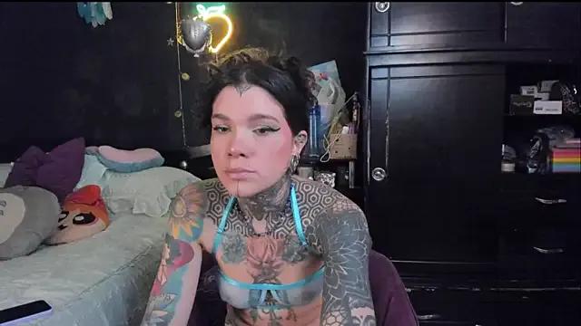 Lilmarieee on StripChat 