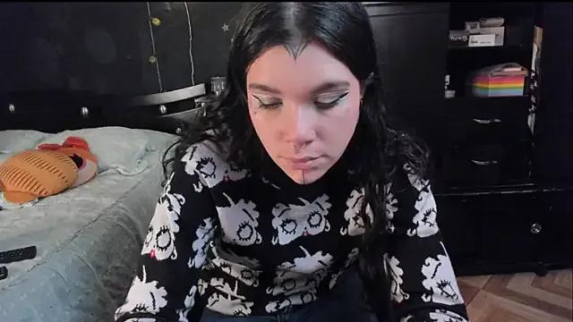Lilmarieee on StripChat 
