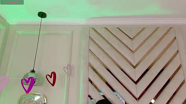 Lola_King on StripChat 