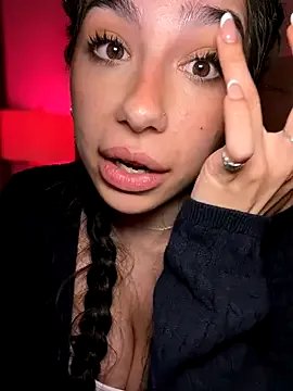 LoveLillyy on StripChat