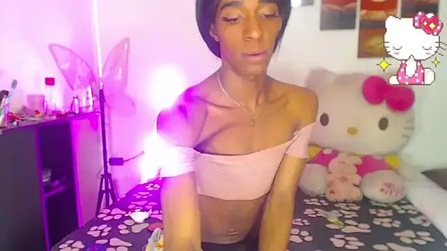 lucianadolll on StripChat