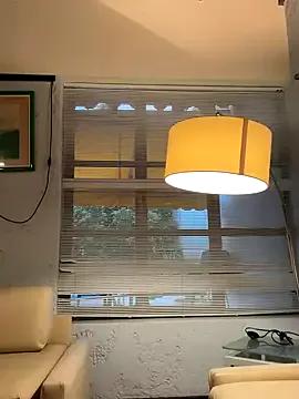 lynn9000 on StripChat 