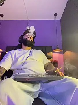 Lyon_vach on StripChat