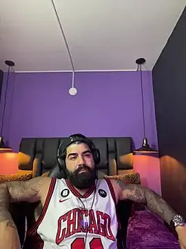 Lyon_vach on StripChat