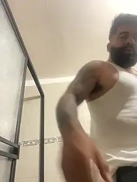 Lyon_vach on StripChat