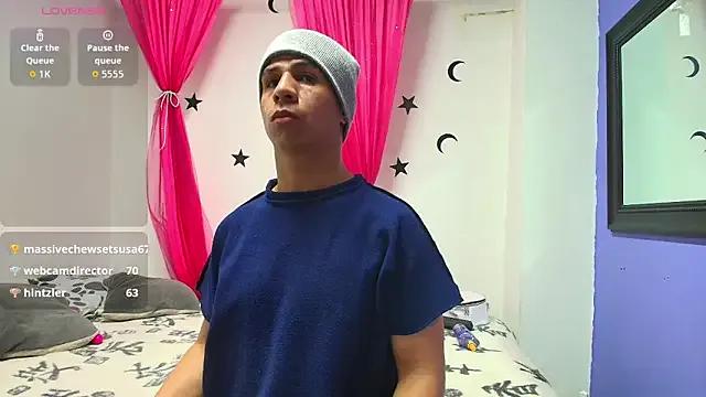 mabeliney_esgreen — Show tits  Oil