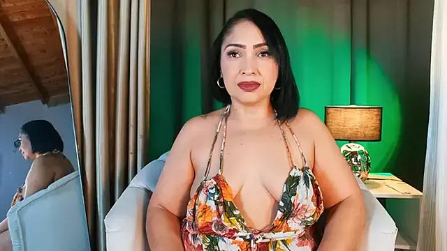 Madissononee — 2 fingers in the ass