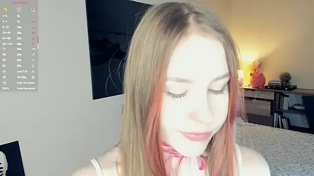 MaliaBourraine on StripChat