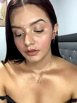 Melanyprada on StripChat