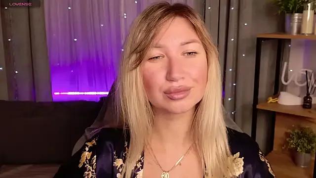 MilaBott — make me wet+ pussy close up