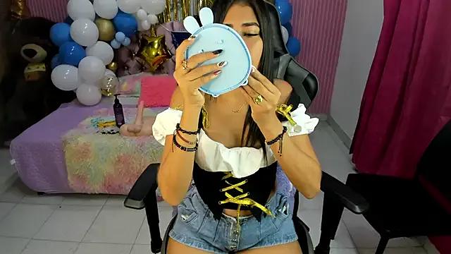 Mindy_19 — naked  