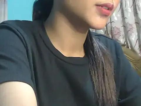 NancyRuvi on StripChat 