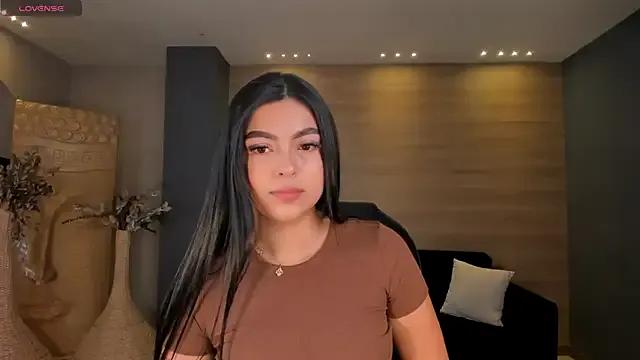 NataliaGaret on StripChat 