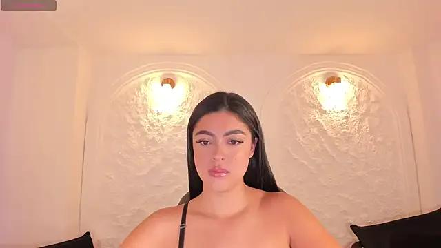 NataliaGaret on StripChat 