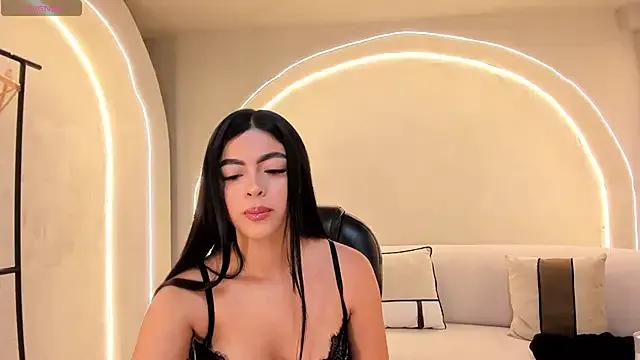 NataliaGaret on StripChat 