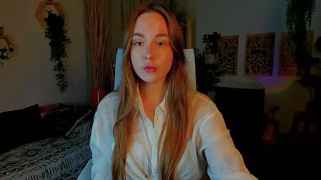 NayaraDelolmo on StripChat 
